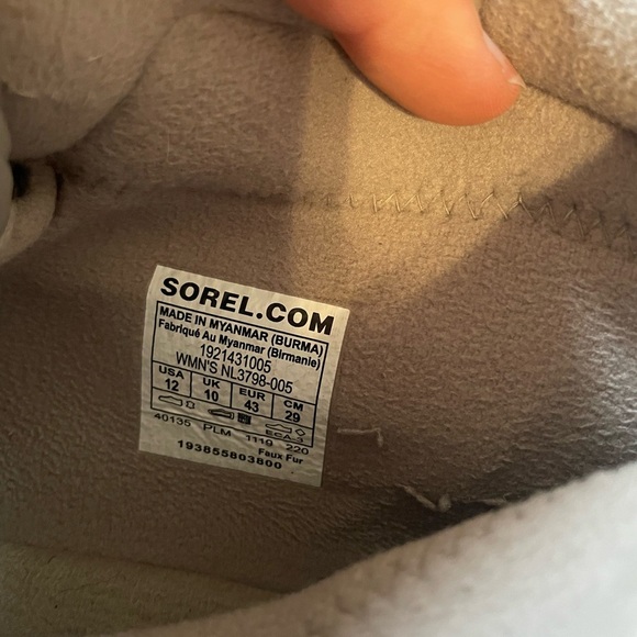 Rain or Shine Ready! Sorel Out N About Plus Mid Boots - Picture 6 of 8